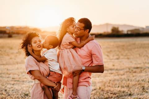 fotografia em família, fotos em família, sessão fotográfica em família, fotografa de famílias, fotos de famílias, sessão fotográfica em família, ensaio fotográfico em família, a melhor fotografa de famílias, retrato de família,  fotografa Lisboa'