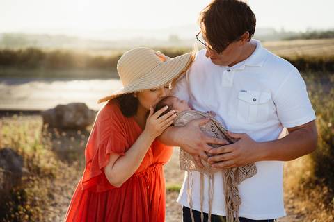 sessão fotográfica white, sessão fotografica em familia, fotografo de familias, fotografa de familias, sessão fotos em familia em estúdio, estudio fotográfico de familia, ensaio de familia, ensaio de recém-nascido, ensaio de criança, fotografo Lisboa, '