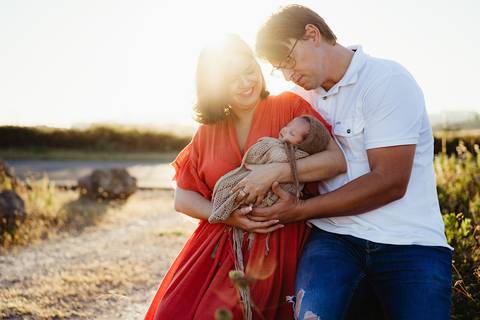 sessão fotográfica white, sessão fotografica em familia, fotografo de familias, fotografa de familias, sessão fotos em familia em estúdio, estudio fotográfico de familia, ensaio de familia, ensaio de recém-nascido, ensaio de criança, fotografo Lisboa, '