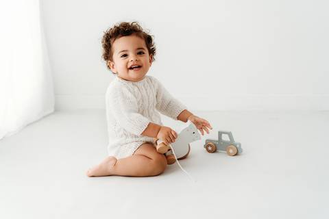 fotografia de familias, fotografa de crianças, fotografa de família, melhor fotografa de famílias, sessão fotográfica de primeiro aniversário, sessão fotos lisboa, fotos em família, sessão fotos, white, white session, fotografia de bebes, smash the cake'