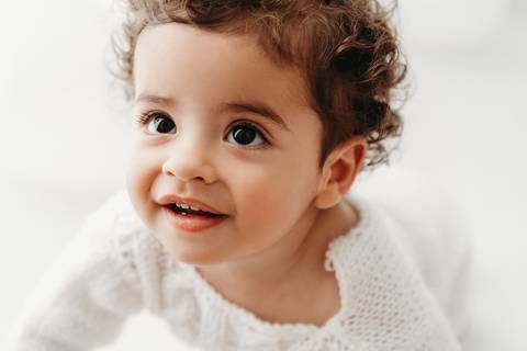 fotografia de familias, fotografa de crianças, fotografa de família, melhor fotografa de famílias, sessão fotográfica de primeiro aniversário, sessão fotos lisboa, fotos em família, sessão fotos, white, white session, fotografia de bebes, smash the cake'