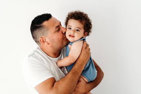 fotografia de familias, fotografa de crianças, fotografa de família, melhor fotografa de famílias, sessão fotográfica de primeiro aniversário, sessão fotos lisboa, fotos em família, sessão fotos, white, white session, fotografia de bebes, smash the cake'