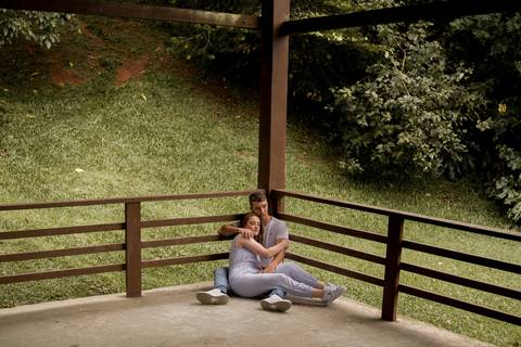 ensaio casal parque lago azul'