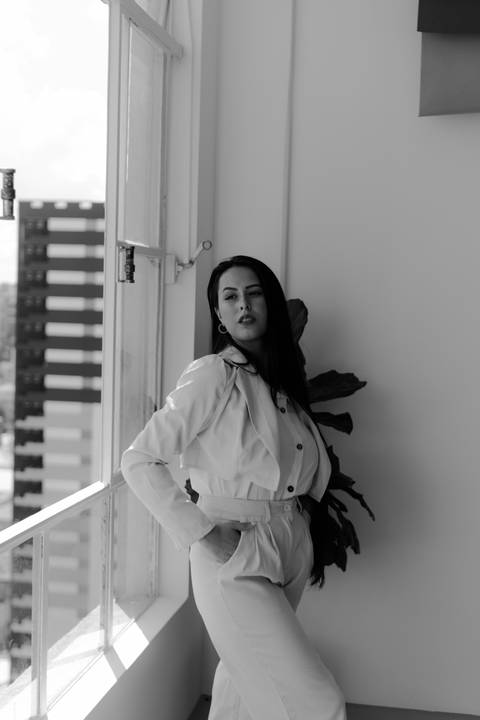 ensaio feminino minimalista curitiba'