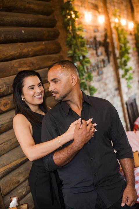 Pre wedding de Marcela e Guilherme no Parque Estadual do Ibitipoca e em Juiz de Fora, ao ar livre e ao pôr do sol'