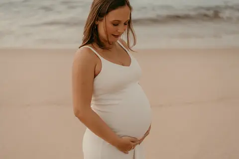 ensaio gestante  praia de itacoatiara niteroi ; renata rocha fotografa niteroi '