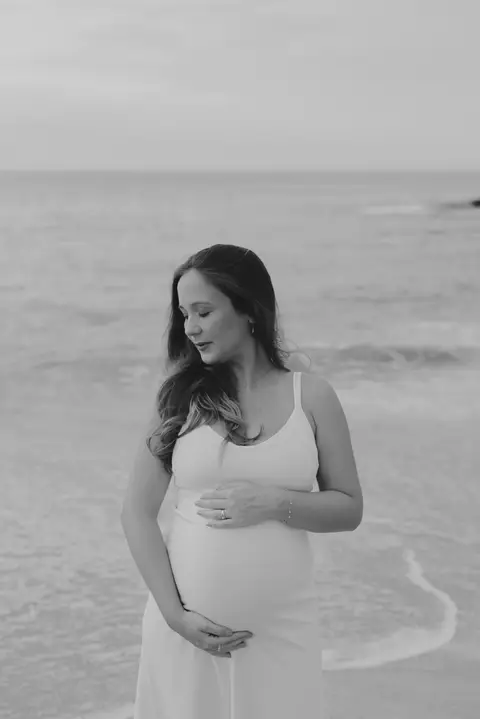 ensaio gestante  praia de itacoatiara niteroi ; renata rocha fotografa niteroi '