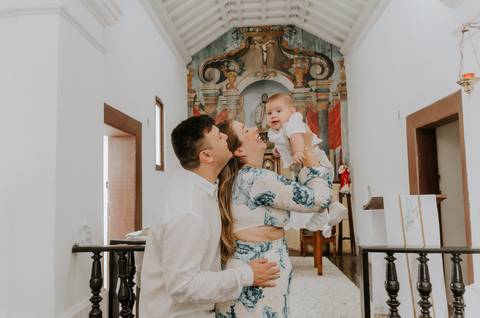 Batizado em Niterói na Igreja Histórica de São Francisco Xavier - Fotógrafa Renata Rocha'