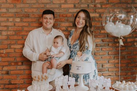 Batizado em Niterói na Igreja Histórica de São Francisco Xavier - Recepção no restaurante À Mineira - Fotógrafa Renata Rocha'
