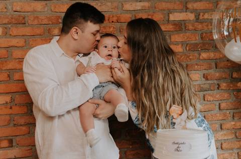 Batizado em Niterói na Igreja Histórica de São Francisco Xavier - Recepção no restaurante À Mineira - Fotógrafa Renata Rocha'