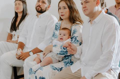 Batizado em Niterói na Igreja Histórica de São Francisco Xavier - Fotógrafa Renata Rocha'
