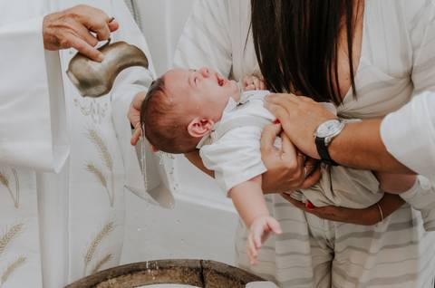 Batizado em Niterói na Igreja Histórica de São Francisco Xavier - Fotógrafa Renata Rocha'