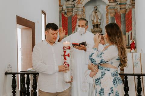 Batizado em Niterói na Igreja Histórica de São Francisco Xavier - Fotógrafa Renata Rocha'