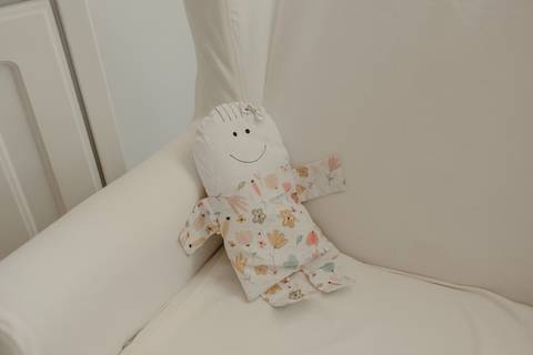 Ensaio lifestyle newborn em casa primeiros dias. Fotografa Renata Rocha Niteroi.'