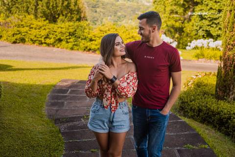 Ensaio pré casamento realizado na cidade de nova petrópolis no hotel vila verde'