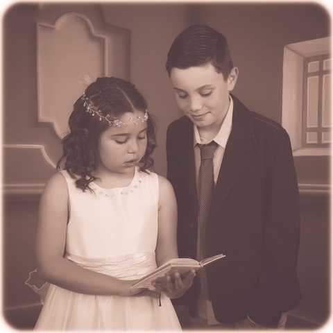 fotografia de estúdio miudos de comunhão'