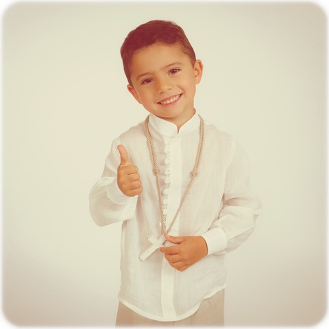 fotografia de estúdio miúdo batizado'