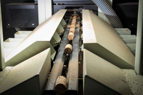 Produção de Rolhas de Cortiça - S. João de Ve'