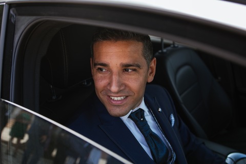 chegada do noivo a igreja'