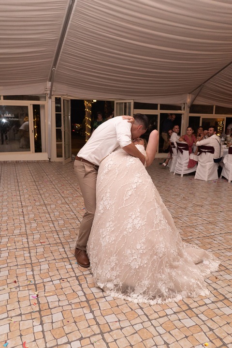 Dança dos noivos Bruna e David na Quinta dos Pinheiros em Quarteira'