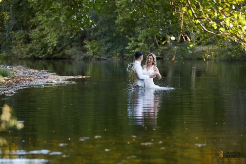 fotografia de casamento. fotografo de casamento. noivo e noiva. vestido de noiva.  beijo noivos.'