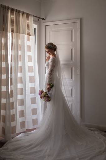 Noiva .vestido de noiva.dia de casamento