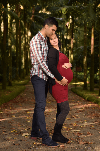 Casal perfeito a espera da princesa 
