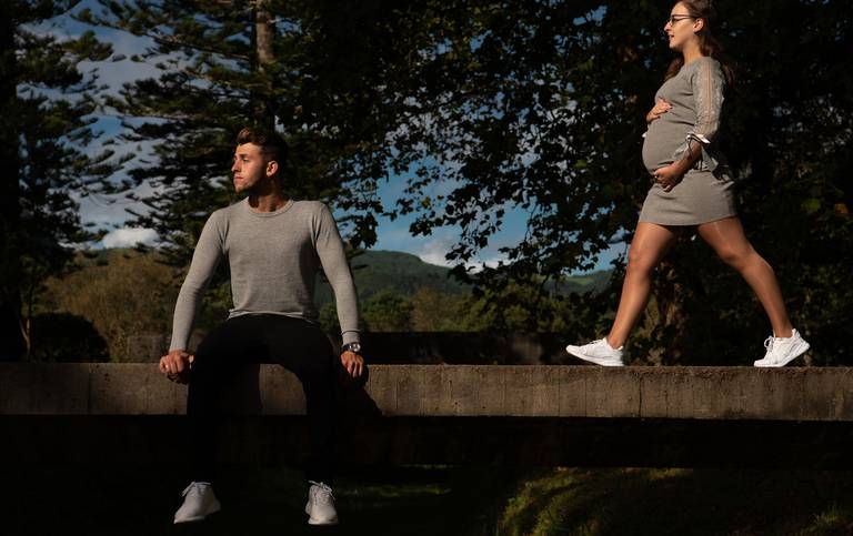 Fotografia de gravida na cidade Ponta delgada Registado por Flavio Mansinho