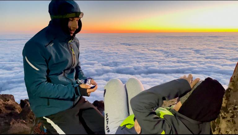 Fotografo de Sao miguel pedido de casamento na montanha da ilha do pico 