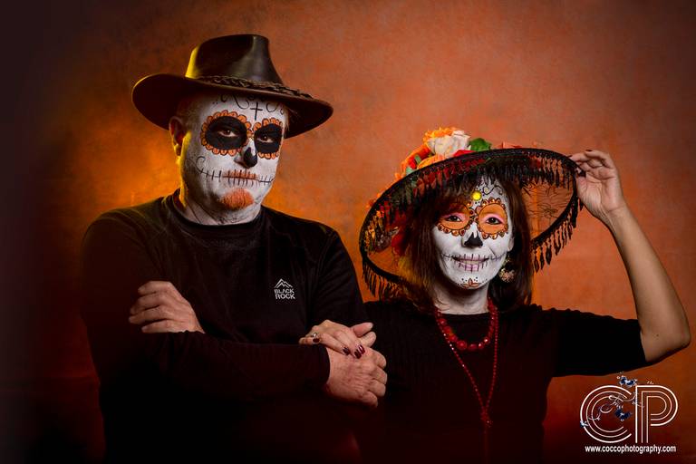 pareja de catrinas para sesion de fotos de dia de muertos
