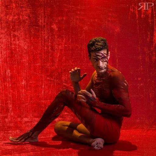 sesion de fotos body painting color rojo para modelos hombres en rosario