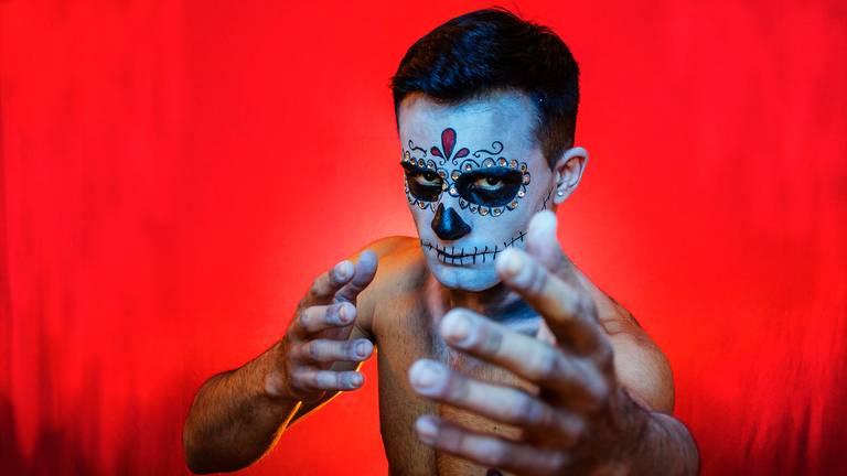 maquillaje de catrina, catrina mexicana, sesión de fotos en rosario, sesiones de fotos, book de fotos, body painting, estudio fotográfico, maquillaje artístico, catrinas, 