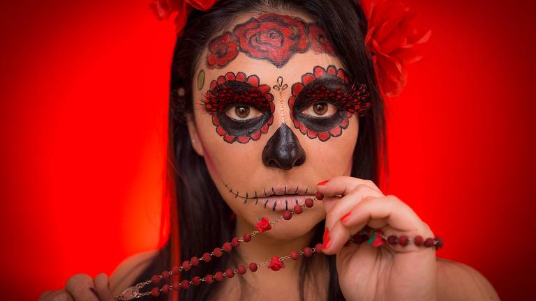 maquillaje de catrina, catrina mexicana, sesión de fotos en rosario, sesiones de fotos, book de fotos, body painting, estudio fotográfico, maquillaje artístico, catrinas, 
