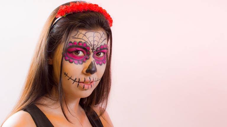 maquillaje de catrina, catrina mexicana, sesión de fotos en rosario, sesiones de fotos, book de fotos, body painting, estudio fotográfico, maquillaje artístico, catrinas, 