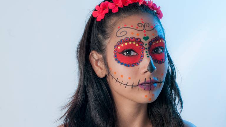 maquillaje de catrina, catrina mexicana, sesión de fotos en rosario, sesiones de fotos, book de fotos, body painting, estudio fotográfico, maquillaje artístico, catrinas, 