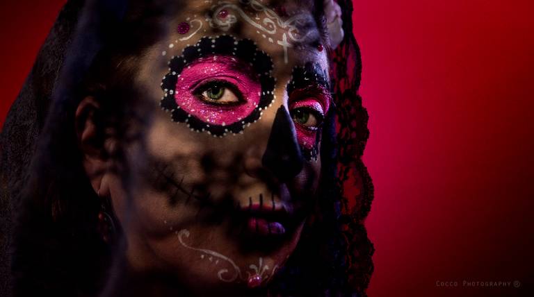 catrinas en rosario, maquillaje de catrinas mexicanas, book de fotos en rosario,  painting, sesiones de fotos, book de fotos, maquillaje artístico, estudio fotográfico, catrinas, 