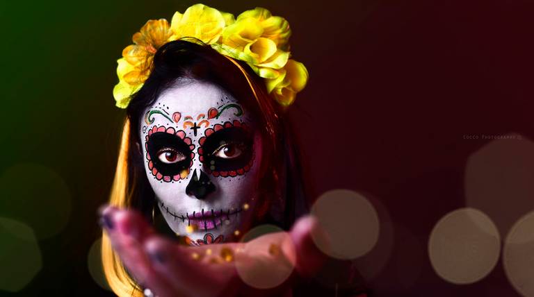 sesion fotografica sesión de fotos catrina, maquillaje de catrinas mexicanas, book de fotos en rosario, sesiones de fotos, book de fotos, maquillaje artístico, estudio fotográfico, catrinas, 