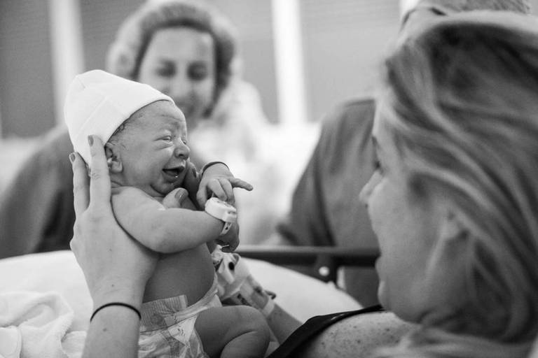 fotos de familia na hora do parto