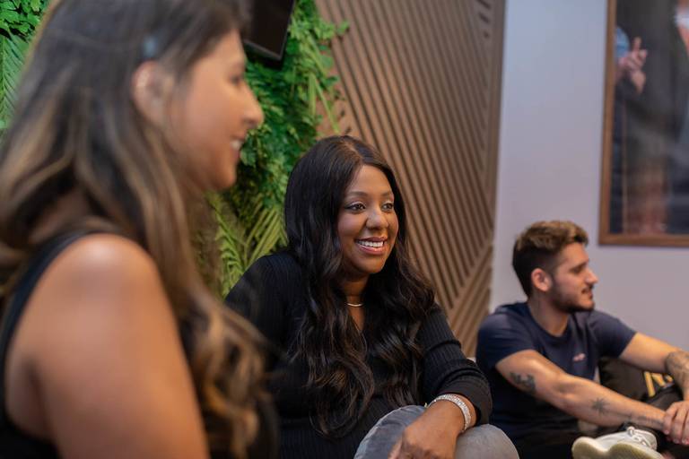 They are professional interior photographs made to give the real feeling of being inside the project. All thought to create desire in the work done by the architects. Magic Lens Photo Media