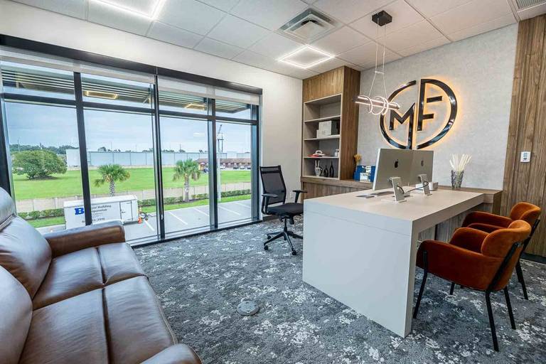 They are professional interior photographs made to give the real feeling of being inside the project. All thought to create desire in the work done by the architects. Magic Lens Photo Media