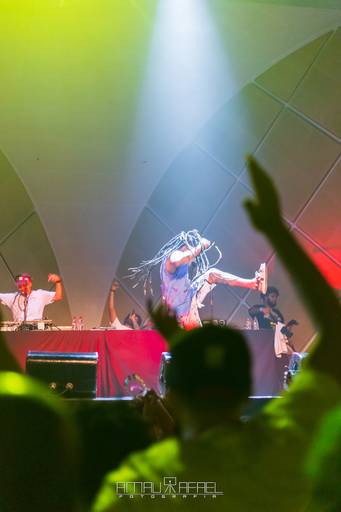 rael chute palco QUILOMBO LAB