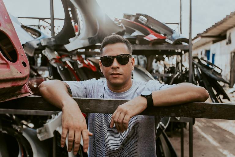 dj alf
dj
djay
hip hop