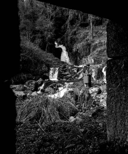 fotos-sessao-love-story-engagement-session-Luisa-Andre-fotografo-casamento-vila-verde-braga-portugal-foto-felicidade-campo-animais-noivos-piquenique-ponei-momentos-eternidade-passeio-bicicleta-trator-fotografias-2018