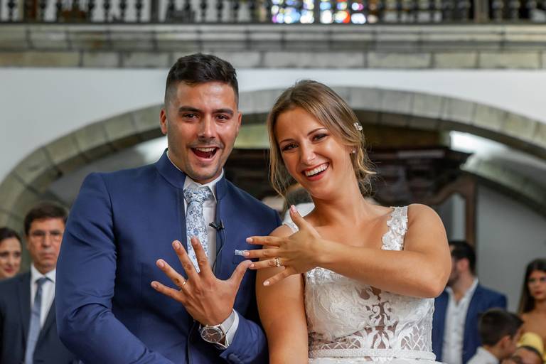 fotos, sessão, casamento, love, amor, wedding, day, dress, decor, ideias, destino, style, groom, braga, Portugal, momentos, foto, felicidade, fotógrafo, noiva, noivo, flores, fato, vestido, noivos, anel, alianças, véu, ramo, preparativos, fotografias