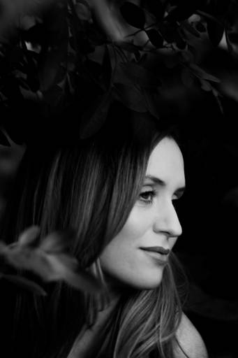 retrato feminino em sessão de fotos em Florianópolis