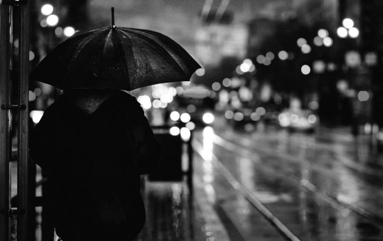 cristina syono
foto-arte-psicoterapia
escuridão da noite, água e chuva
qual o sentido da vida?