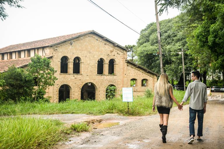 Fenix Arte Foto | Fotografia de Casal | Sessão de fotos | FAZENDA DE IPANEMA - IPERO #fenixartephoto #fenixartefoto #fotografodecasamento #prewedding #noivos