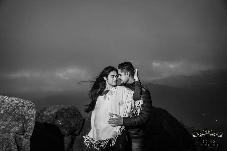 Fenix Arte Foto | Fotografia de Casal | Sessão de fotos #fenixartephoto #fenixartefoto #fotografodecasamento #prewedding #noivos