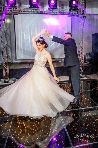 Fenix Arte Foto | Fotografia de Aniversário | Debutante | PRAIA#fenixartephoto #fenixartefoto #fotografodedebutante #festade15anos #meus15anos