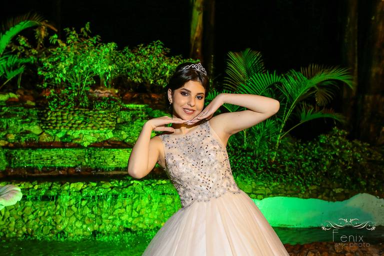 Fenix Arte Foto | Fotografia de Aniversário | Debutante | PRAIA#fenixartephoto #fenixartefoto #fotografodedebutante #festade15anos #meus15anos